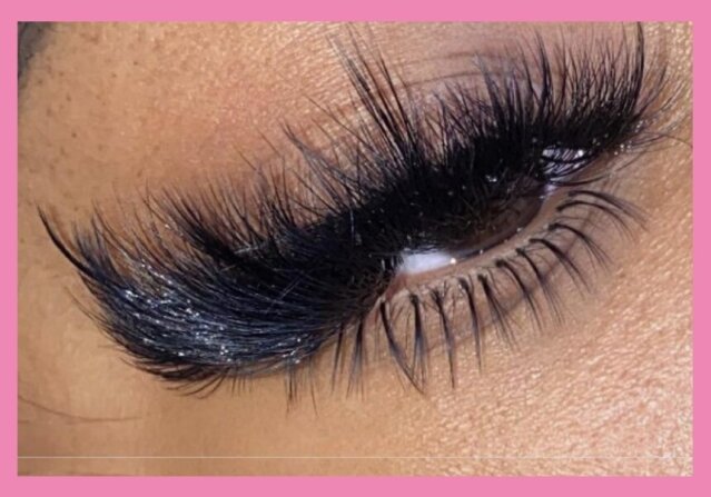 Lash Tech NEEDED