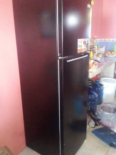 SAVE 10,000 On New BlackPoint Fridge