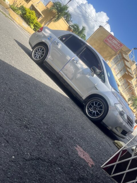 05 Nissan Tiida