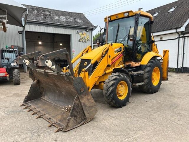 2015 JCB 3CX Backhoe