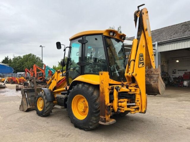 2015 JCB 3CX Backhoe