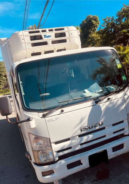 2012 Isuzu Box Truck Freezer Body