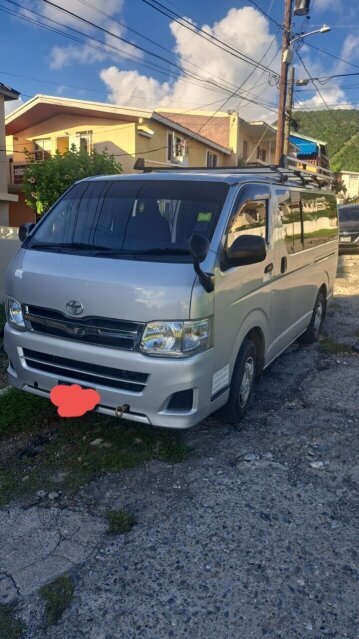 2013 Toyota Hiace