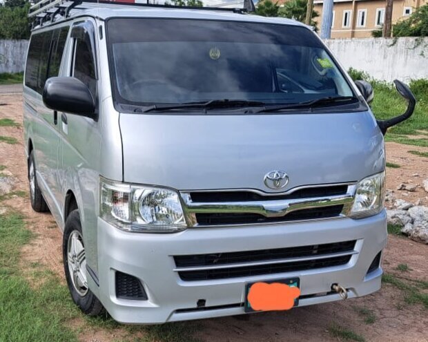 2013 Toyota Hiace