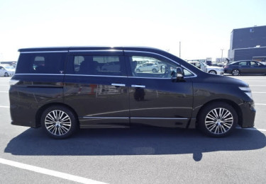 2015 Nissan Elgrand