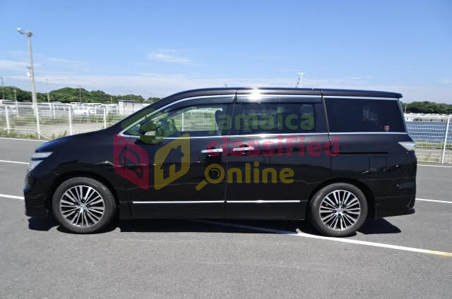2015 Nissan Elgrand