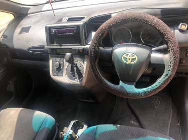 2012 Toyota Wish