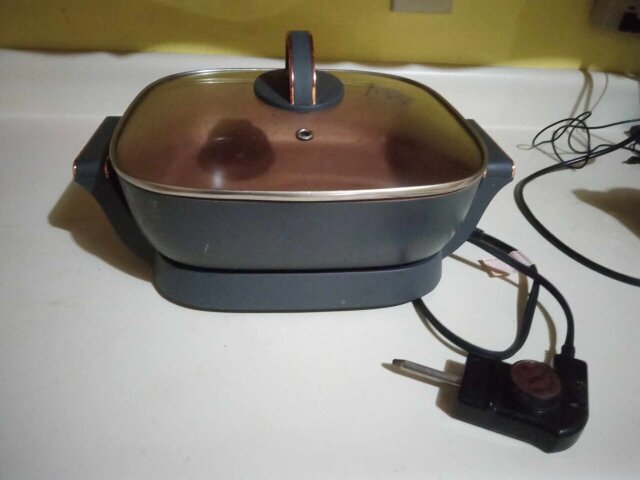 Electric Skillet (used Like New)