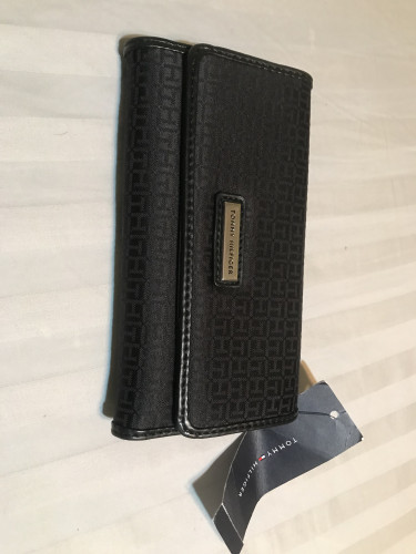 Tommy Hilfiger Purse