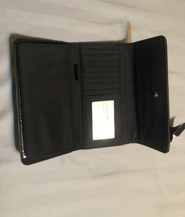 Tommy Hilfiger Purse