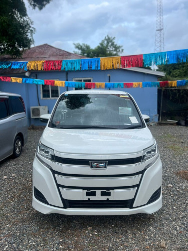 2018 Toyota Noah