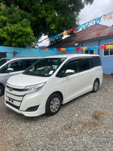 2018 Toyota Noah