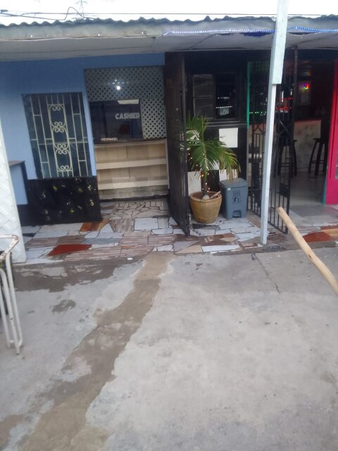 Small Shop Space For Rent. Kgn 10 Area