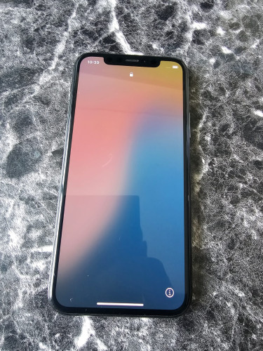 I Phone 11 Pro Unlocked 64 GB