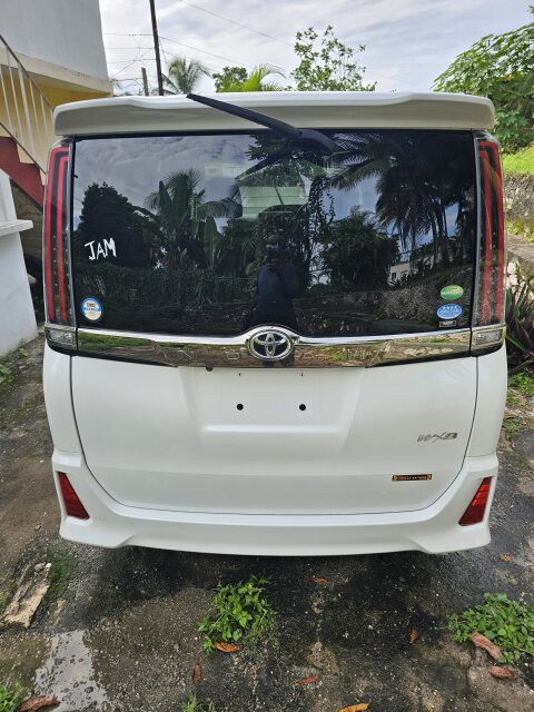 2019 TOYOTA Noah WXB SUCTION TRUNK