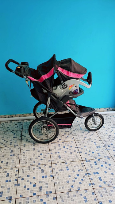 Baby Stroller And Car Seat 