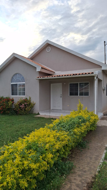 2 Bedroom House For Rent Caribbean Estates