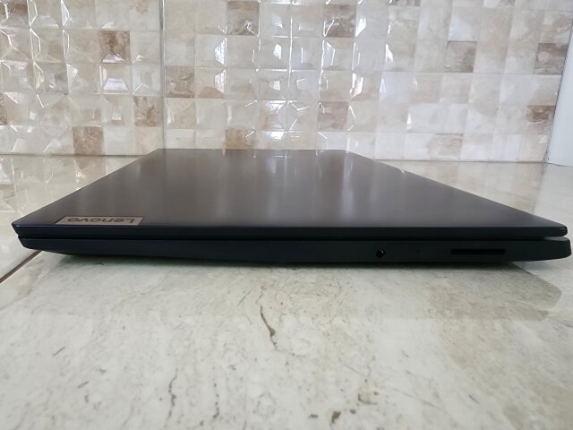 Lenovo IdeaPad 3 15IIL05