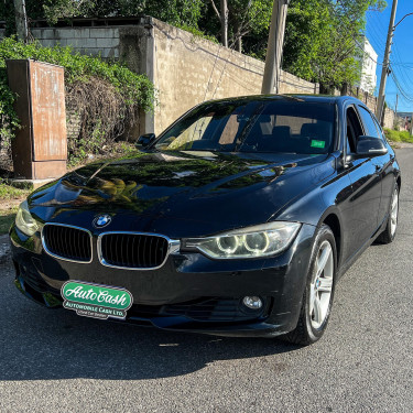 2012 BMW 320I