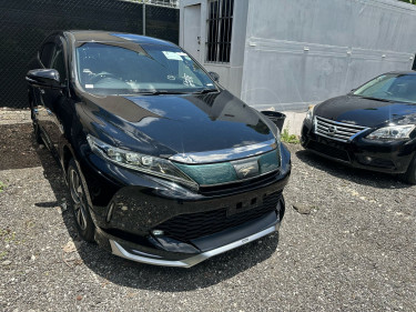 Toyota Harrier 2.0 Turbo 