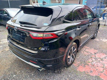 Toyota Harrier 2.0 Turbo 