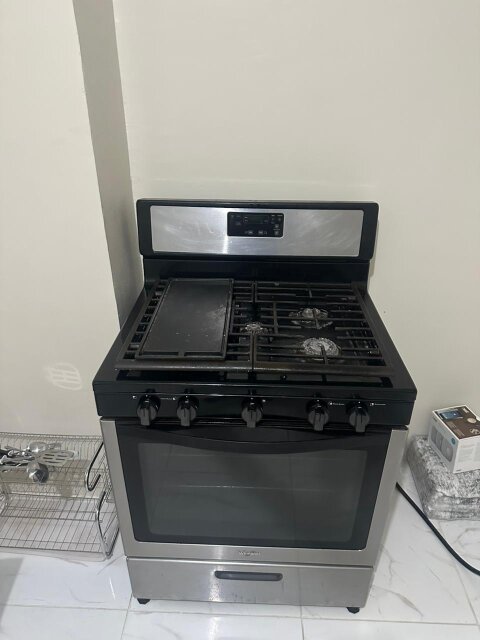 5 Burner Gas Stove With Clock