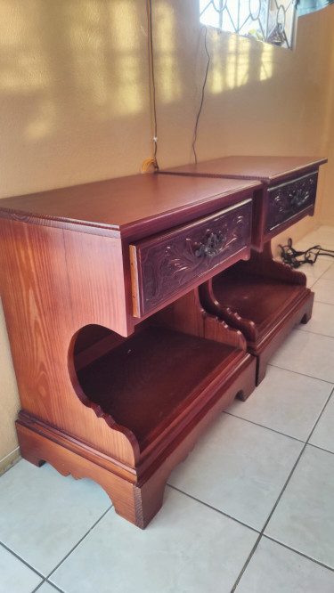 Pair Of Pine Wood Nightstand 