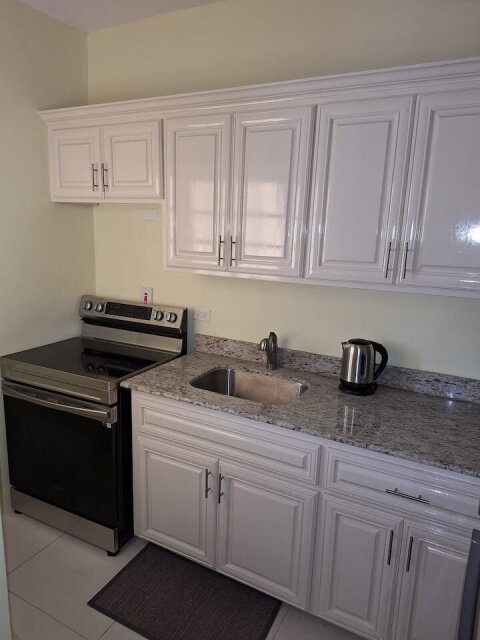 Furnished 1 Bedroom Studio in Montego Bay