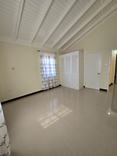 2 Bedrooms And 2 Bathrooms -Colbek Manor