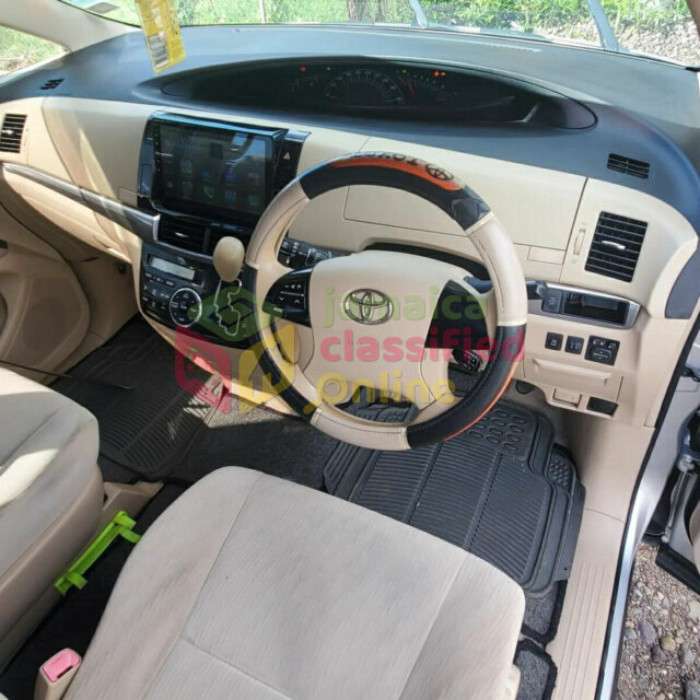 2012 Toyota Estima
