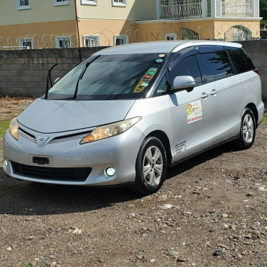 2013 Toyota Estima 