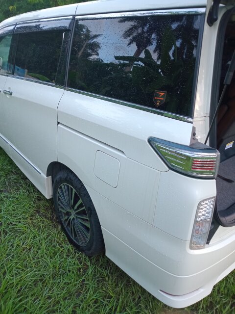 2015 Nissan Elgrand