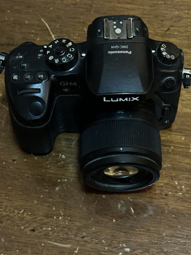 LUMIX GH4