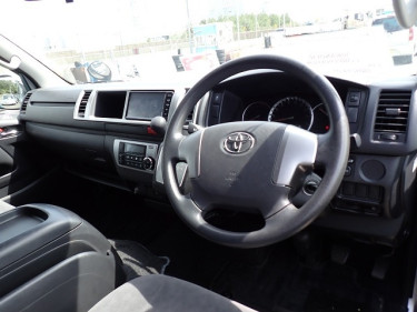 2018 TOYOTA HIACE (NEWLY IMPORTED)