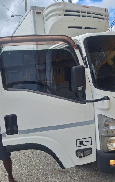 2012 Isuzu Elf Standard 