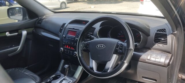 213 KIA SORENTO