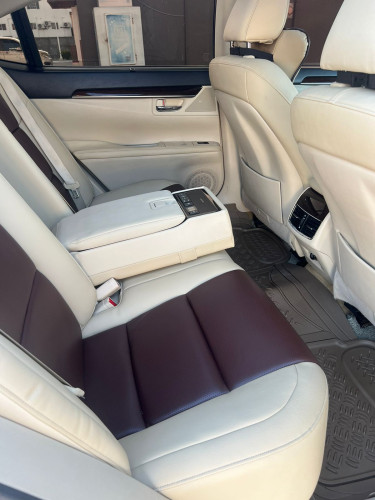 2015 Lexus ES