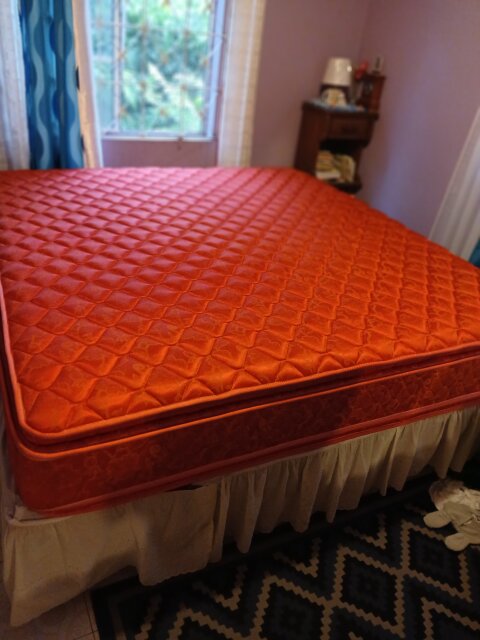 Double Pillowtop Kingsize  Mattress