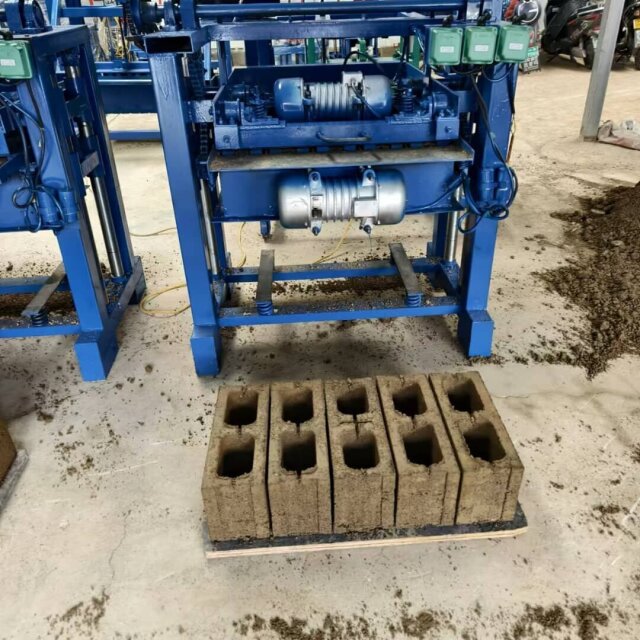 4 Drop Hydralic Block Machine