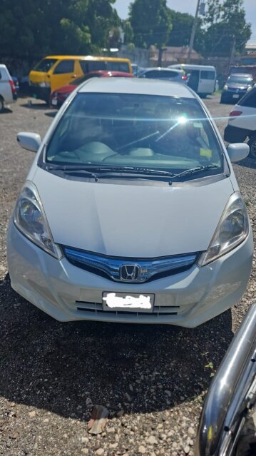 2012 Honda Fit Hybrid