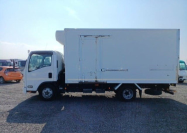 2020 Isuzu Freezer (3.7 Ton) Truck
