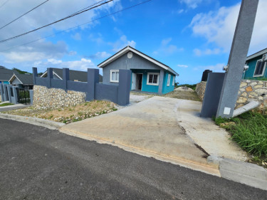 2 Bedroom Furnished Edmund Ridge Montego Bay