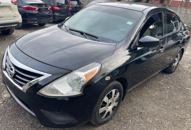 2016 NISSAN VERSA