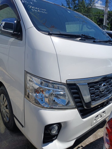 2018 Nissan Caravan 5-seater