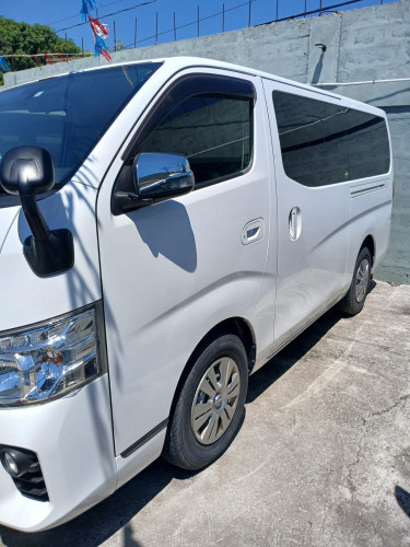 2018 Nissan Caravan 5-seater