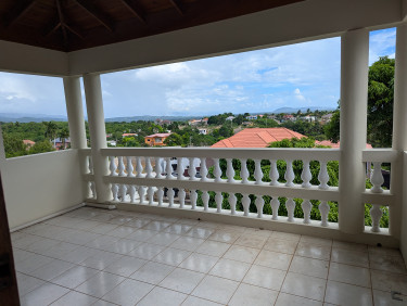 4 Bedroom Penthouse Apartment, $90,000