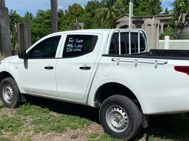 2016 Mitsubishi Pickup