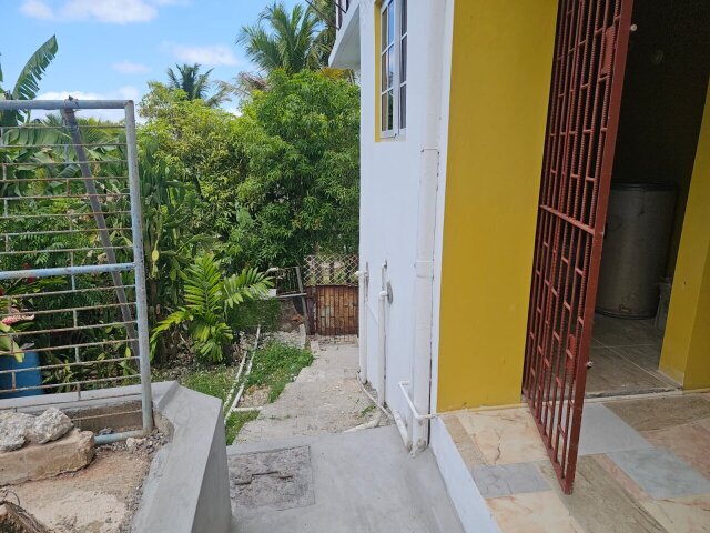 2 Bedroom 2 Bathroom Apartment