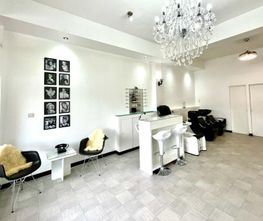 Hairdressing Station / Booth For Rent