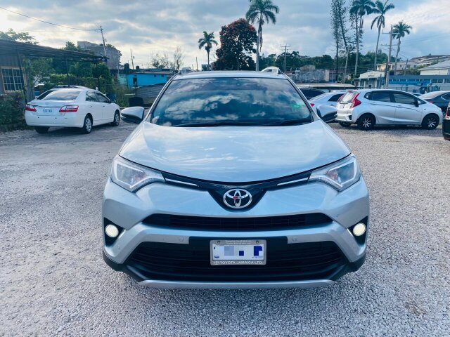 2018 TOYOTA RAV 4